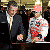 TAG Heuer c�l�bre un double anniversaire au centre technologique McLaren : 150 ans  � l�avant-garde de l�horlogerie suisse  et 25 ans de succ�s en Formule 1 aupr�s de McLaren